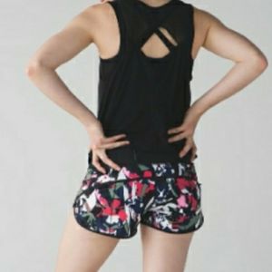 Lululemon speed shorts cut boom juice multi/black